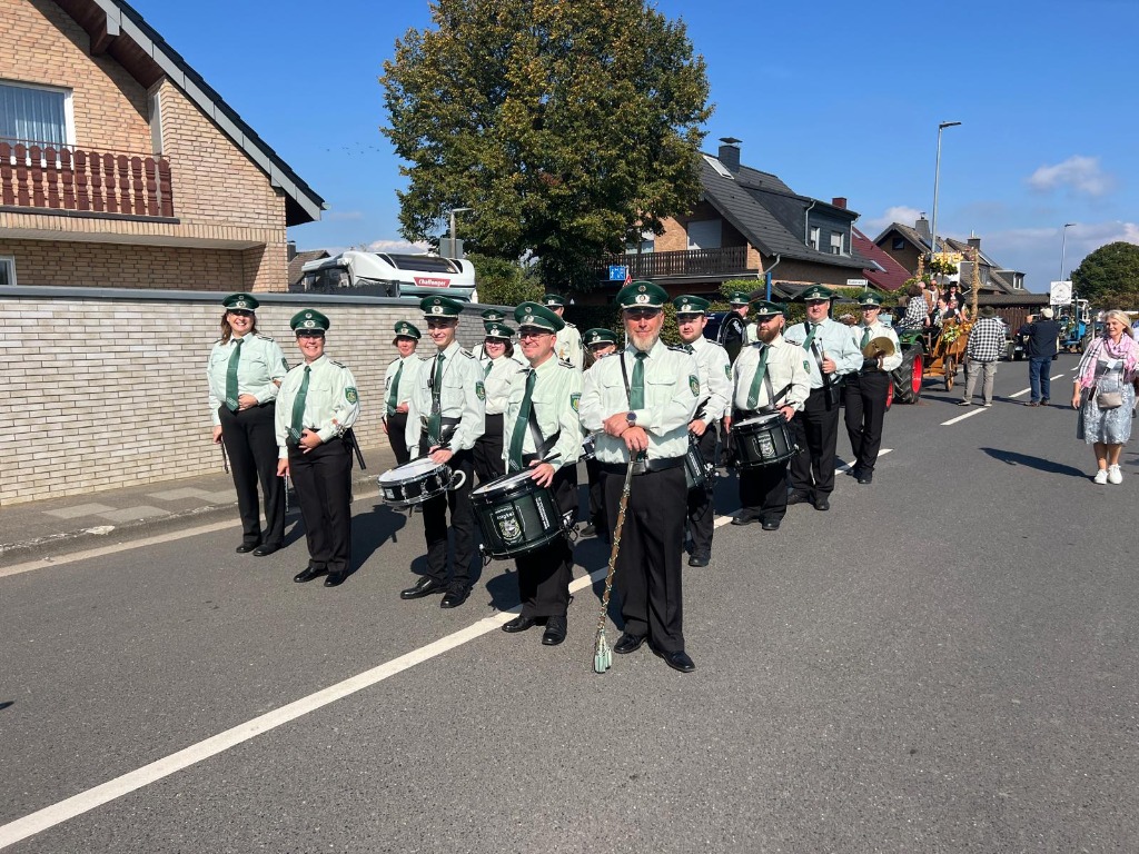 Erntedankfest Stommeln – TC Einigkeit in Formation